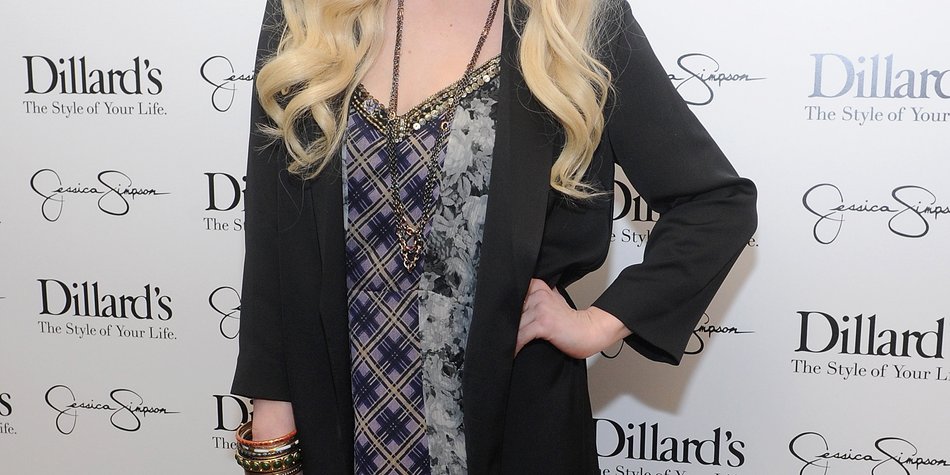 Ashlee Simpson feiert Weihnachten Ashlee Simpson feiert Weihnachten