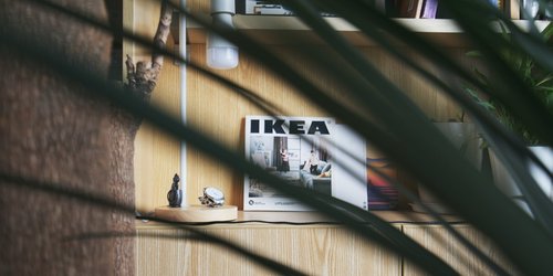 Günstig und praktisch: Mehr Platz in der Küche gibt es mit diesem Ikea-Hack