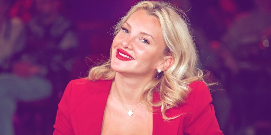 Neuer Job? Evelyn Burdecki versucht sich als Erntehelferin Neuer Job? Evelyn Burdecki versucht sich als Erntehelferin