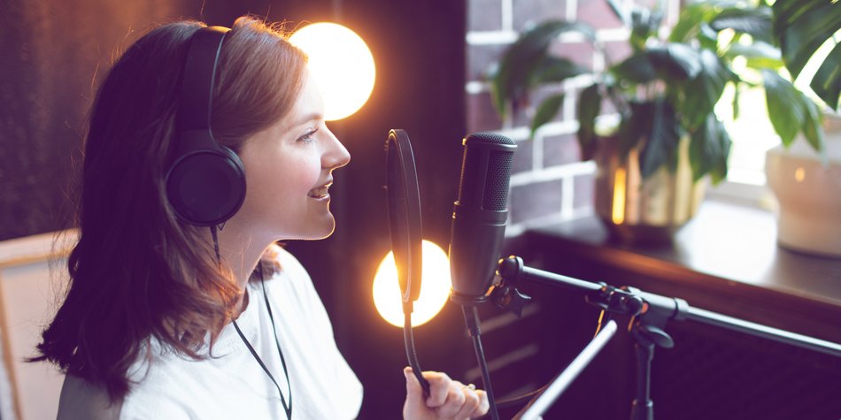 Podcast aufnehmen: So wird deine Idee zum Erfolg! Podcast aufnehmen: So wird deine Idee zum Erfolg!