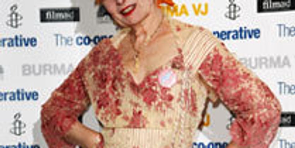 London Fashion Week: Vivienne Westwood gibt politisches Statement ab London Fashion Week: Vivienne Westwood gibt politisches Statement ab