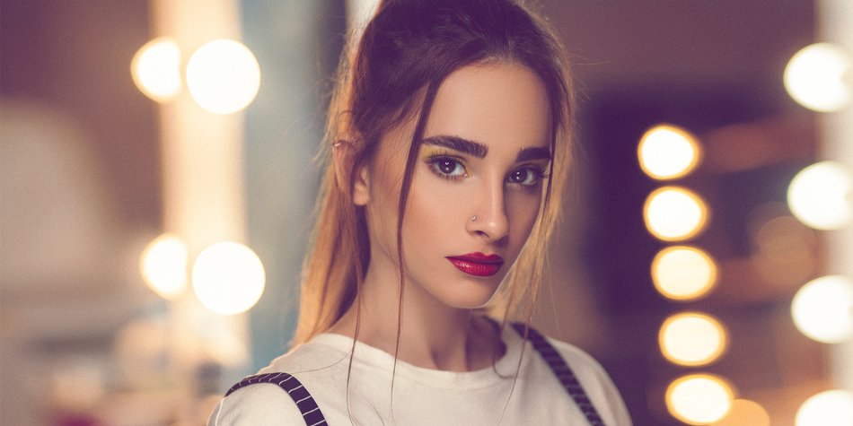 Flicked Ponytail: Wieso wir gerade alle nur diese Frisur haben wollen Flicked Ponytail: Wieso wir gerade alle nur diese Frisur haben wollen