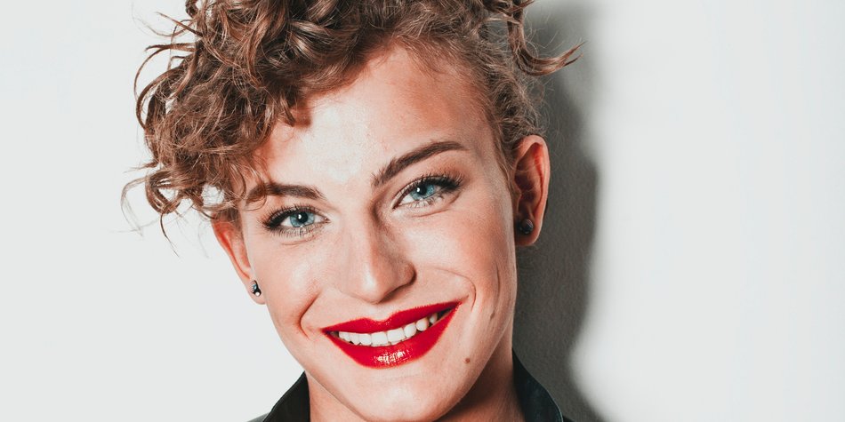 Sephora bietet Make-up-Kurse für Transgender Sephora bietet Make-up-Kurse für Transgender