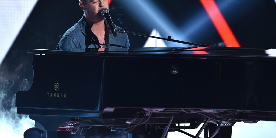 Robin Thicke weinte bei Preisverleihung Robin Thicke weinte bei Preisverleihung