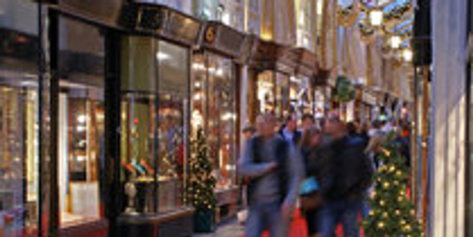 Weihnachtsgeld: Wann darf das Weihnachtsgeld gekürzt werden? Weihnachtsgeld: Wann darf das Weihnachtsgeld gekürzt werden?