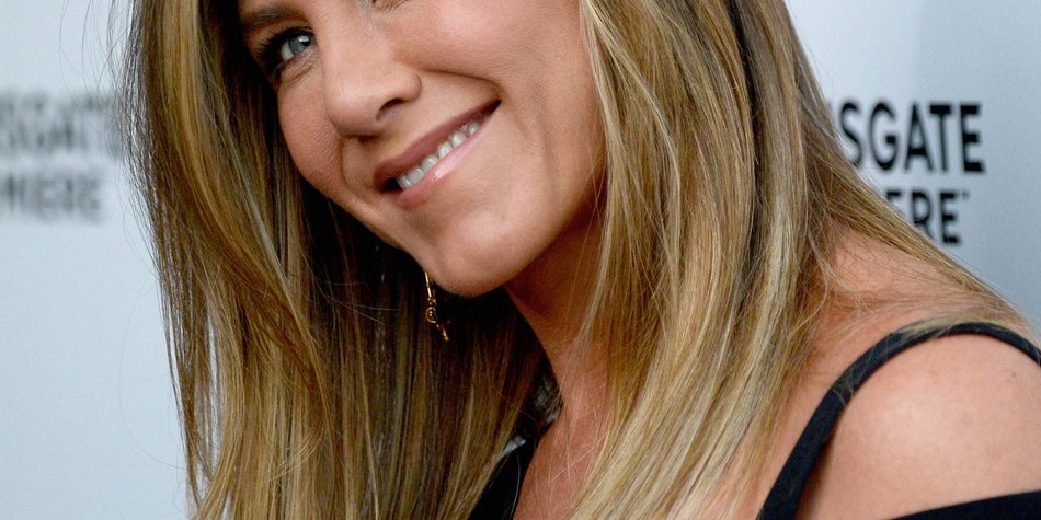 Jennifer Aniston vertraute einer Freundin Jennifer Aniston vertraute einer Freundin