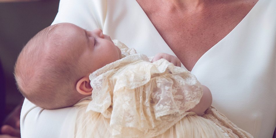 Bilder-Vergleich: Prinz Louis (2) sieht 1:1 aus wie Prinz George Bilder-Vergleich: Prinz Louis (2) sieht 1:1 aus wie Prinz George