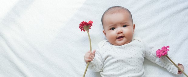 17 beliebte Namen für Babys mit der Bedeutung „Schönheit“