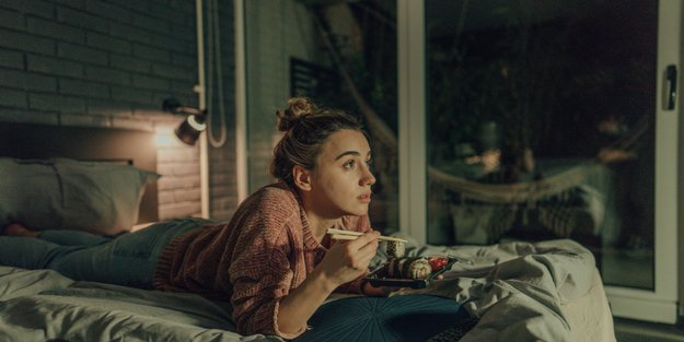 Darf man bei Gewitter fernsehen?