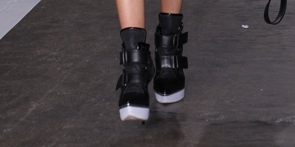 Wie finden wir Stiletto-Sneaker? Wie finden wir Stiletto-Sneaker?