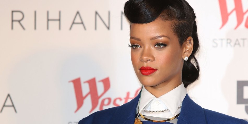 Rihanna: Details über ihre erste Kollektion Rihanna: Details über ihre erste Kollektion