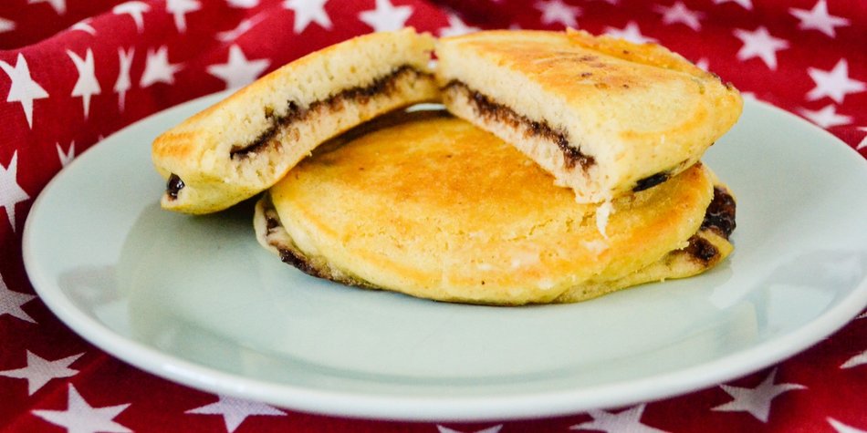 Nutella-stuffed Pancakes Nutella-stuffed Pancakes