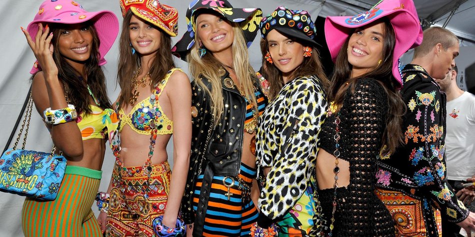 Moschino Resort Show 2017: Das haben wir gelernt Moschino Resort Show 2017: Das haben wir gelernt