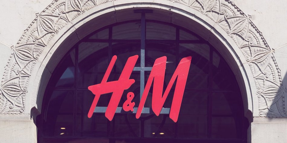 H&M Sale: Dieses florale Sommerkleid für unter 12 Euro braucht jetzt jede Frau H&M Sale: Dieses florale Sommerkleid für unter 12 Euro braucht jetzt jede Frau