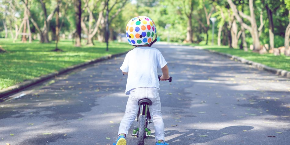 Fahrradfahren lernen: So wird's zum Kinderspiel! Fahrradfahren lernen: So wird's zum Kinderspiel!
