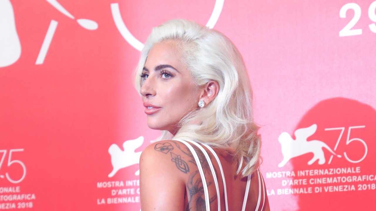 Lady Gaga ist jetzt brünette - Lady Gaga braune Haare