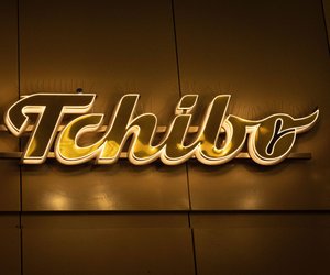 Diese kuschelige Teddy-Jacke von Tchibo beschert dir gemütliche Abende auf der Couch