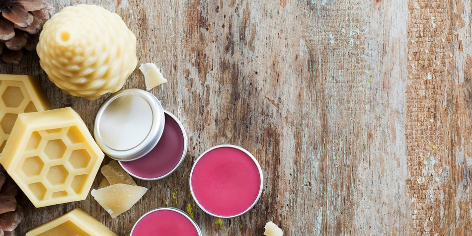 Ein spezieller Lippenbalsam soll deine Vulva pflegen Ein spezieller Lippenbalsam soll deine Vulva pflegen