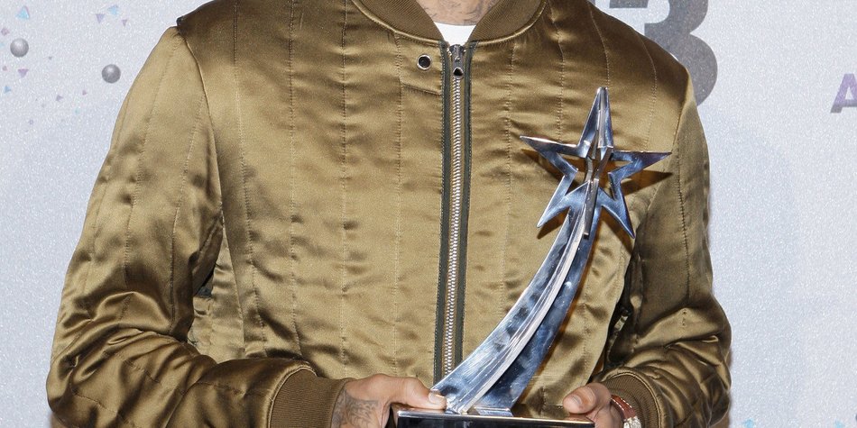 Chris Brown auf Kuschelkurs mit Karrueche Tran Chris Brown auf Kuschelkurs mit Karrueche Tran