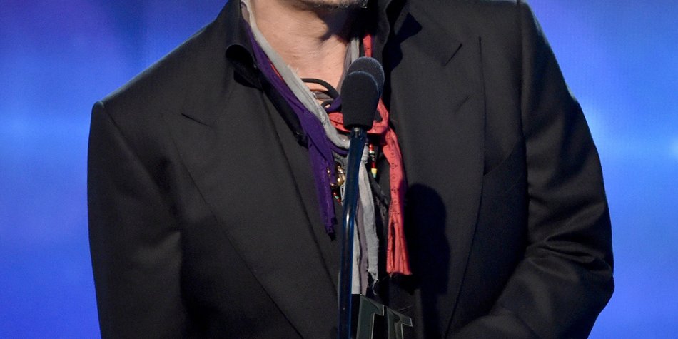 Johnny Depp: Leidet er unter Liebeskummer? Johnny Depp: Leidet er unter Liebeskummer?