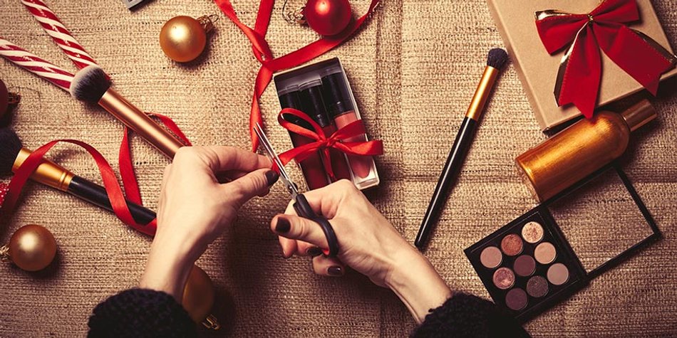 Das perfekte Beauty-Geschenk: So schenken Sie Kosmetik-Produkte richtig Das perfekte Beauty-Geschenk: So schenken Sie Kosmetik-Produkte richtig