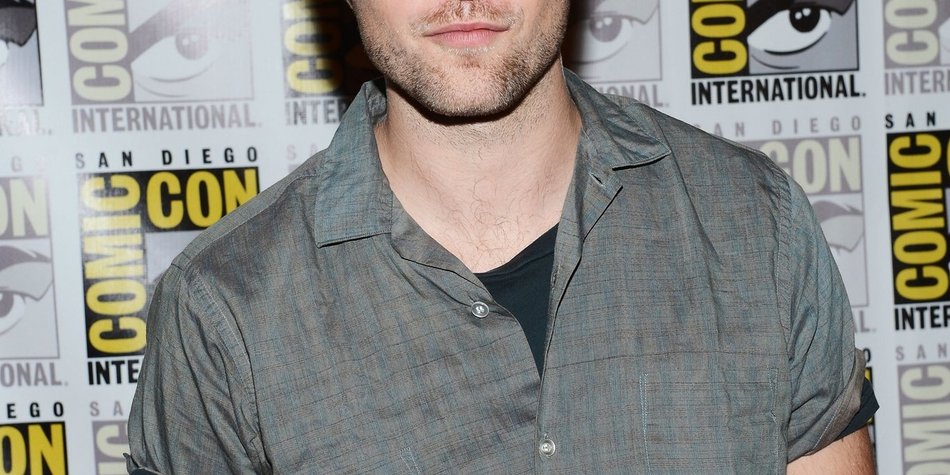 Robert Pattinson ist ausgezogen Robert Pattinson ist ausgezogen