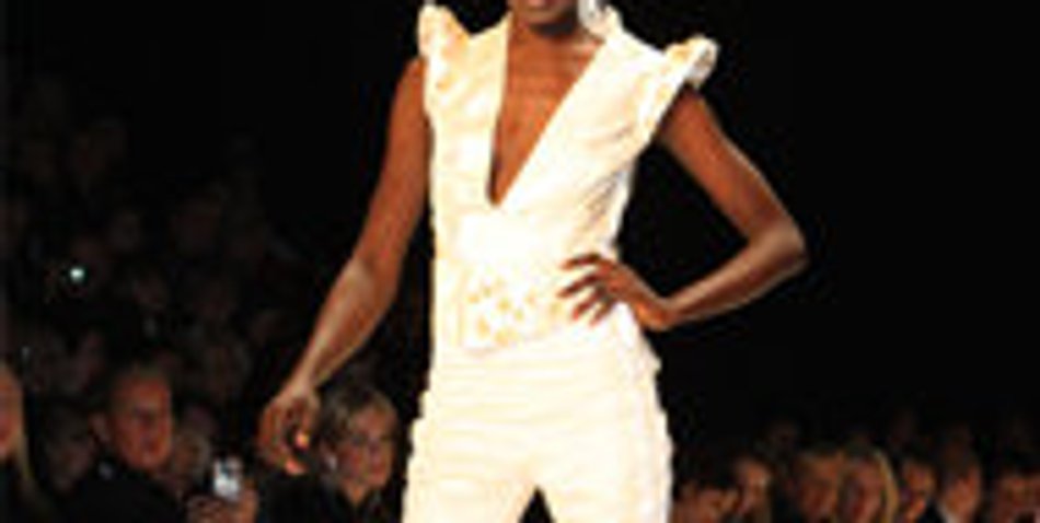 GNTM 2010: Wer hat den Brautanzug getragen? Alek Wek oder Alisar? GNTM 2010: Wer hat den Brautanzug getragen? Alek Wek oder Alisar?