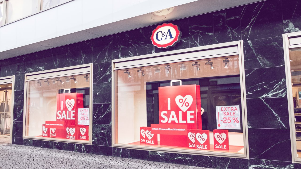 C&A Store