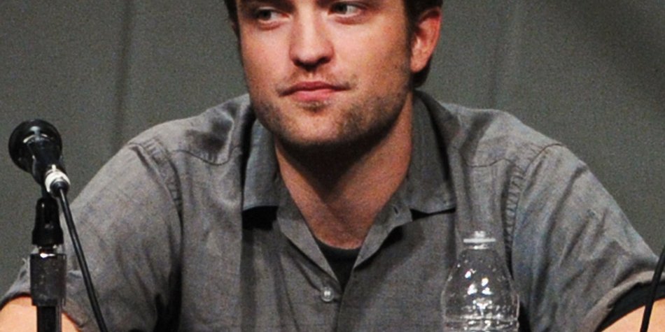 Robert Pattinson: Ist sein Herz jetzt gebrochen? Robert Pattinson: Ist sein Herz jetzt gebrochen?