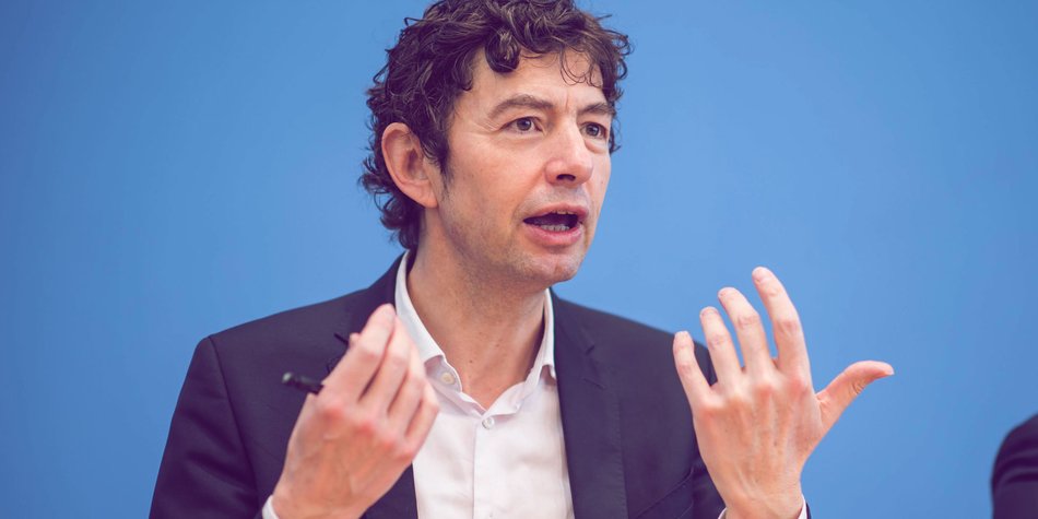Christian Drosten meldet sich mit Strategie gegen zweiten Lockdown zurück Christian Drosten meldet sich mit Strategie gegen zweiten Lockdown zurück