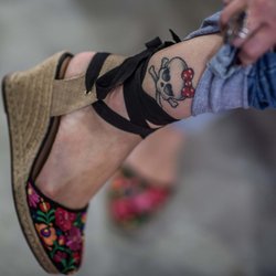 Totenkopf-Tattoo: Bedeutung des Schädel-Tattoos