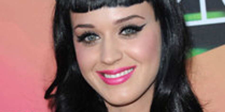 Katy Perry wollte kleinere Brüste Katy Perry wollte kleinere Brüste
