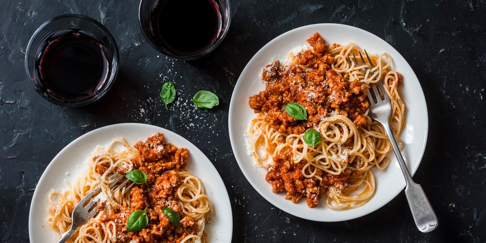 Kalorien in Spaghetti Bolognese: Alles zu Kalorien und Nährwerten Kalorien in Spaghetti Bolognese: Alles zu Kalorien und Nährwerten