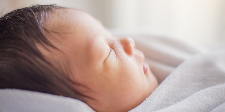 Gelbsucht bei Baby & Neugeborenen: Ursache, Symptome, Behandlung Gelbsucht bei Baby & Neugeborenen: Ursache, Symptome, Behandlung