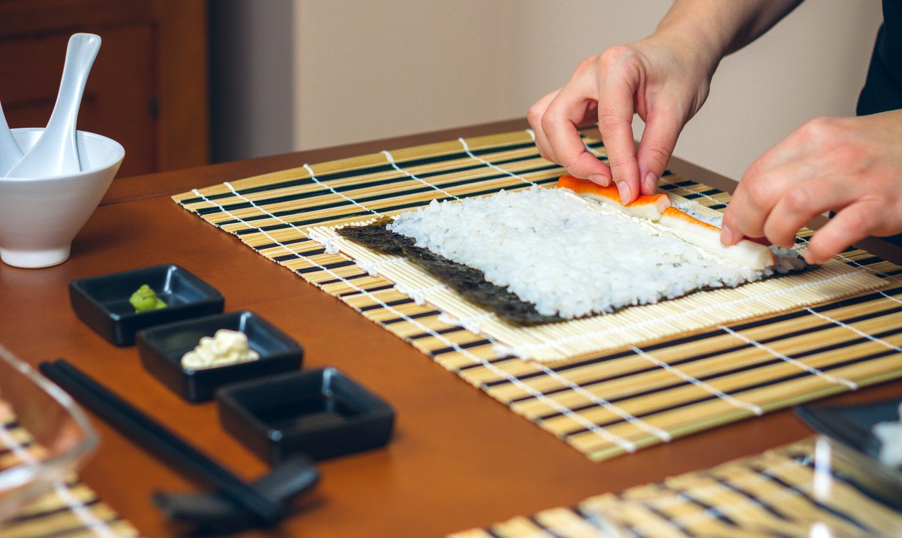 Sushi selber machen: Sushi rollen Sushi selber machen: Sushi rollen