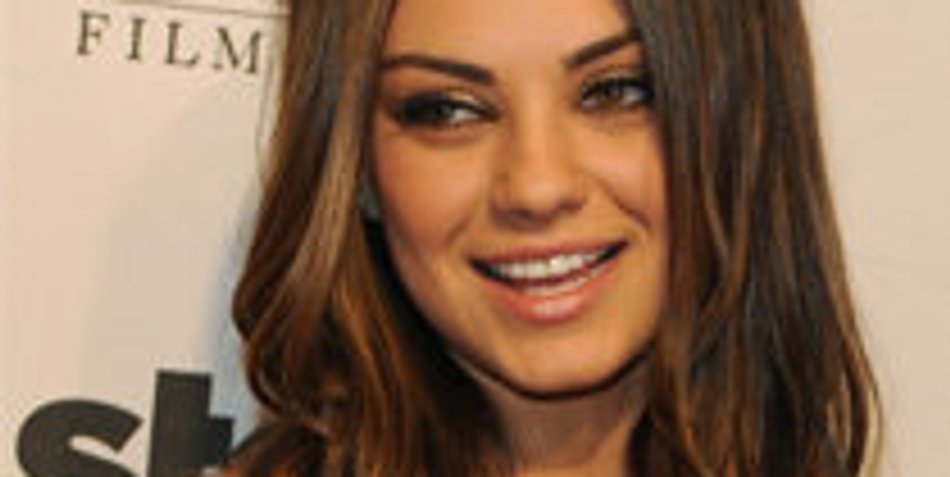 Mila Kunis war auf einem Auge blind Mila Kunis war auf einem Auge blind