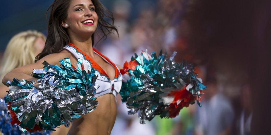 Cheerleader-Effekt: So profitierst du von ihm! Cheerleader-Effekt: So profitierst du von ihm!