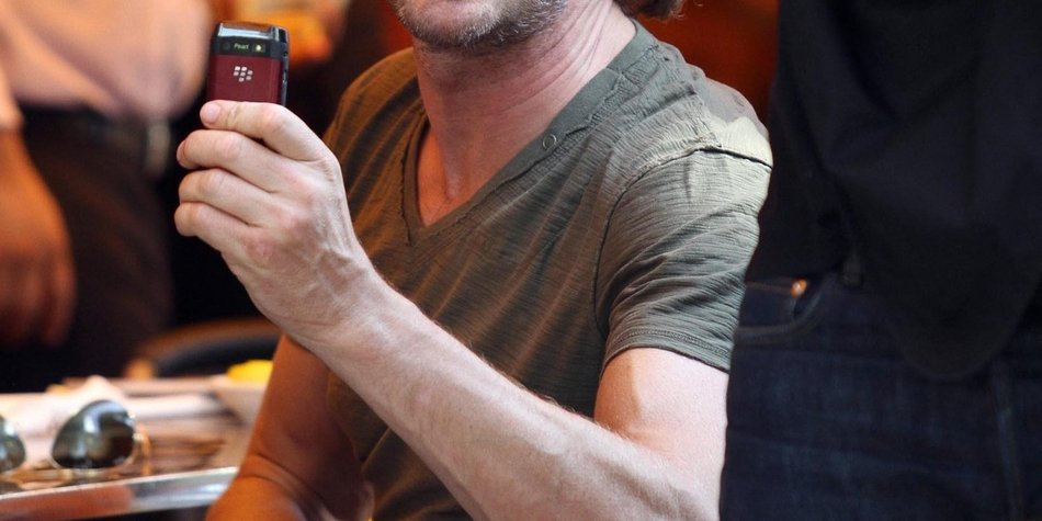 Gerard Butler knutscht Topmodel Gerard Butler knutscht Topmodel