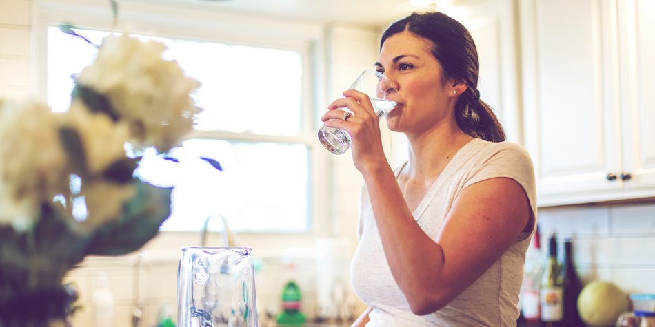 11. SSW: Genug zu trinken ist jetzt besonders wichtig 11. SSW: Genug zu trinken ist jetzt besonders wichtig