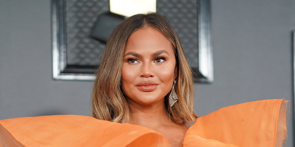 Emotionaler Post: Chrissy Teigen teilt Grund für ihre Fehlgeburt Emotionaler Post: Chrissy Teigen teilt Grund für ihre Fehlgeburt