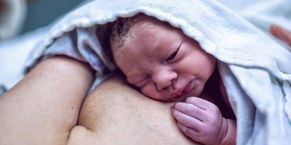 Käseschmiere: Darum ist sie so wertvoll für dein Baby! Käseschmiere: Darum ist sie so wertvoll für dein Baby!