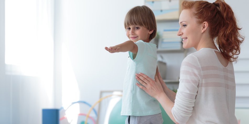 Skoliose bei Kindern: Ursachen, Diagnose & Behandlung Skoliose bei Kindern: Ursachen, Diagnose & Behandlung
