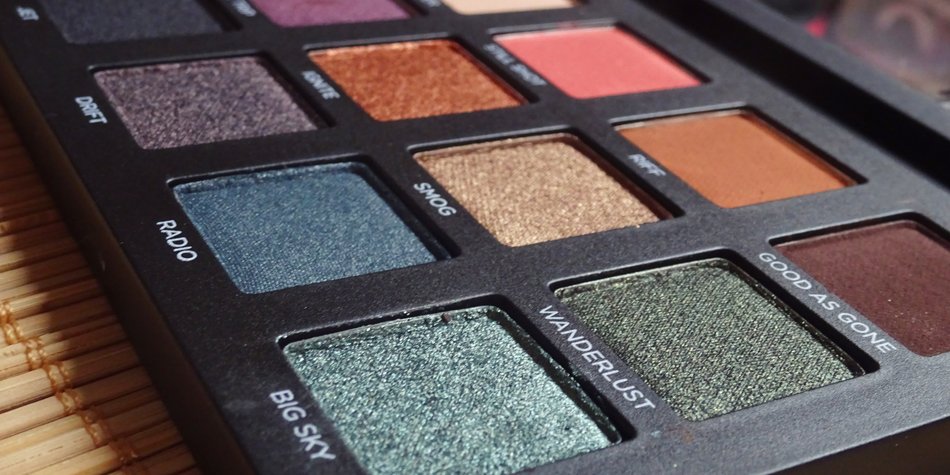 Ich teste die Born To Run Palette von Urban Decay Ich teste die Born To Run Palette von Urban Decay