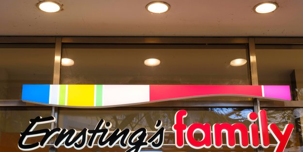 Frisch in den Frühling mit deinem neuen Look: Der angesagte Leinen-Blouson von Ernsting's family