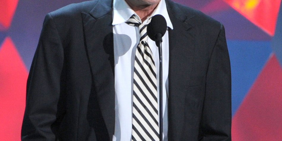 Charlie Sheen kämpft für seine Verlobte Charlie Sheen kämpft für seine Verlobte