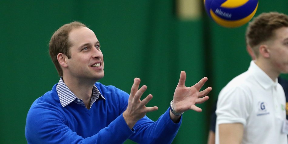 Prinz William: Macht er Prinz George zum Volleyballstar? Prinz William: Macht er Prinz George zum Volleyballstar?