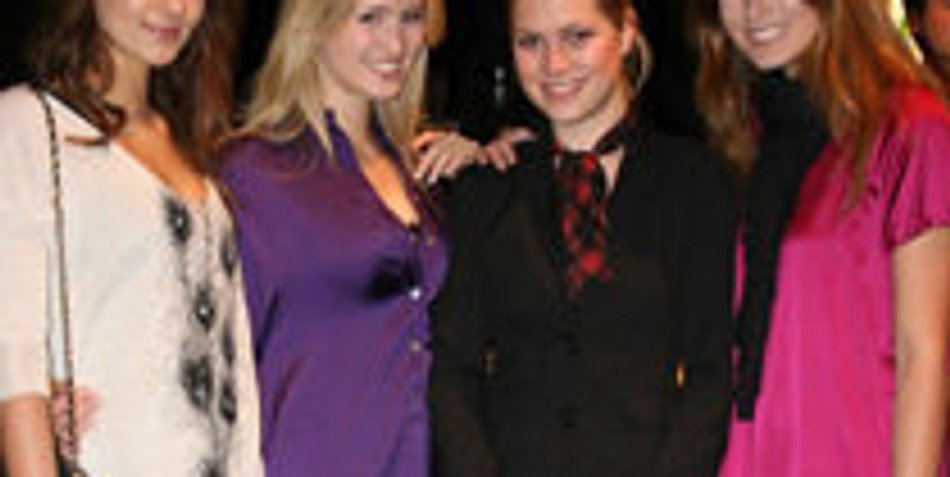 Carolin, Raquel und Janina von Germanys next Topmodel Carolin, Raquel und Janina von Germanys next Topmodel