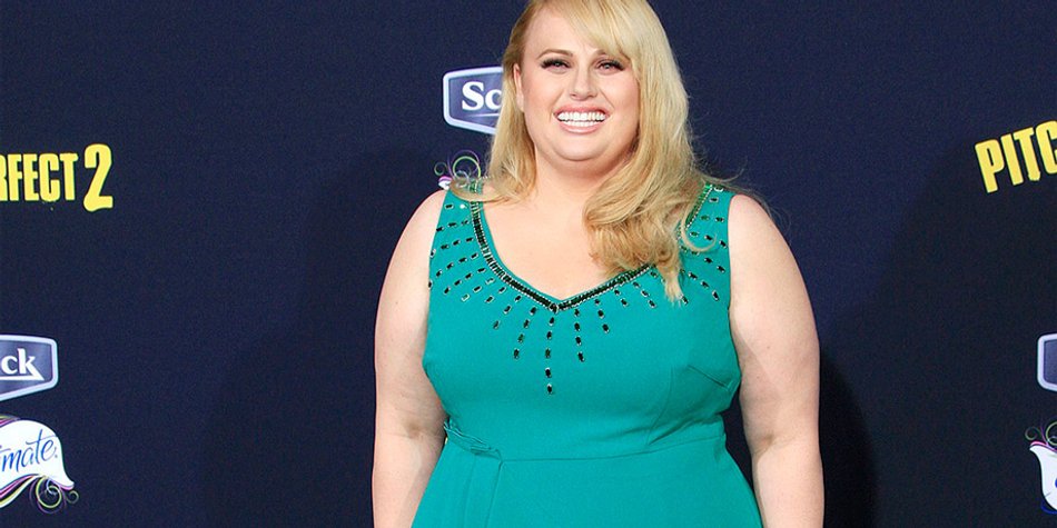 Keine Macht der Konfektionsgröße: Die neue Plus-Size-Linie von Rebel Wilson Keine Macht der Konfektionsgröße: Die neue Plus-Size-Linie von Rebel Wilson