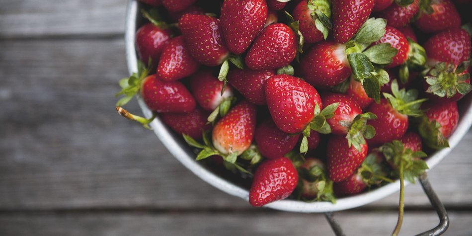 Erdbeeren sind dieses Jahr frühreif! Erdbeeren sind dieses Jahr frühreif!