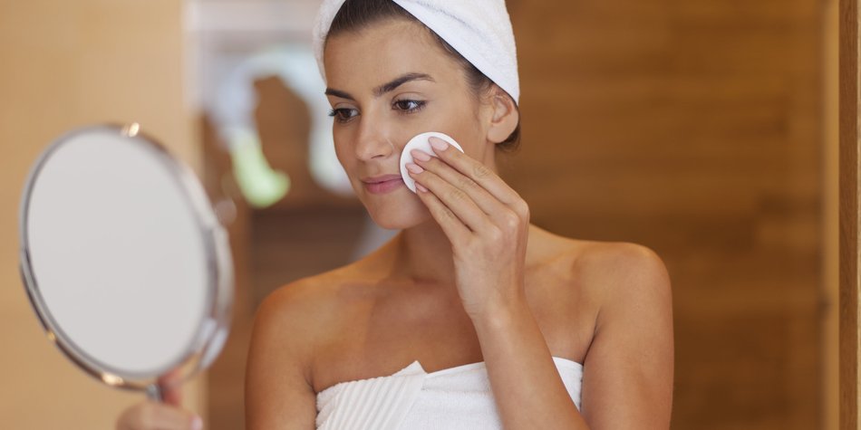 Unreine Haut im Gesicht: Diese Tipps helfen Unreine Haut im Gesicht: Diese Tipps helfen